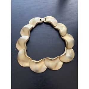 Vintage Gold Tone Shape like a Bean Statement Collar‎ Necklace